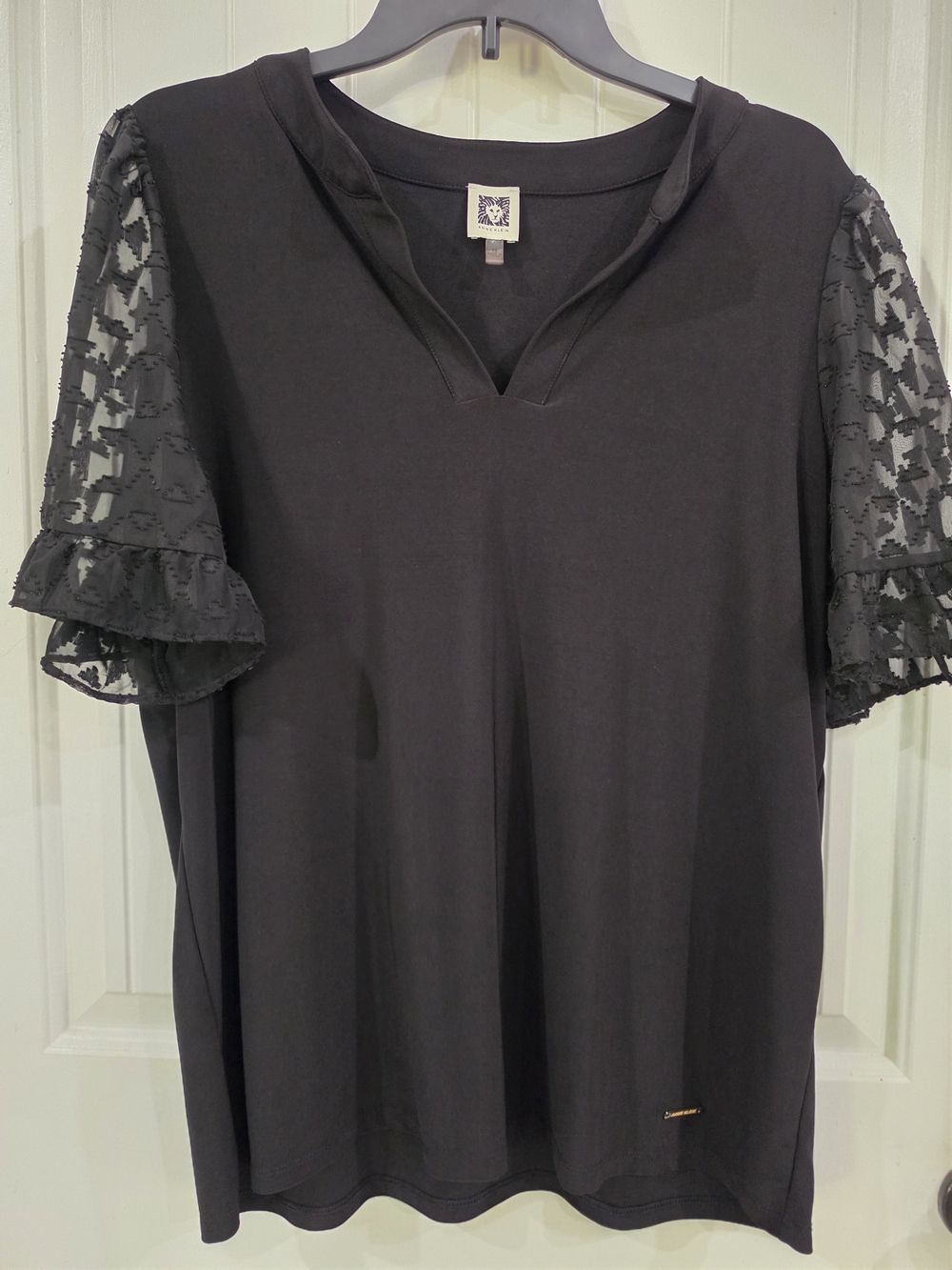 Women’s Black Lace Sleeve V-Neck Top - Anne KLEIN 1X